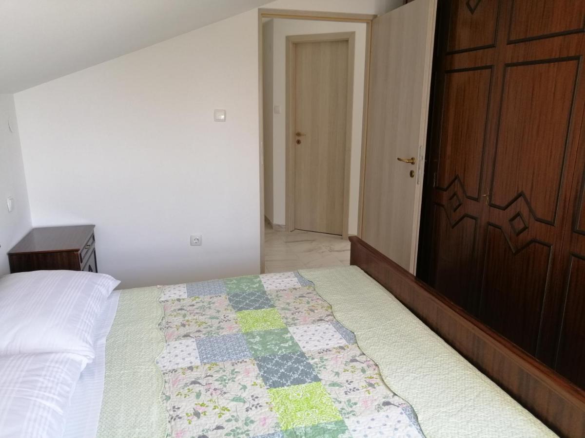 Apartmani Irena Veprinac Eksteriør billede
